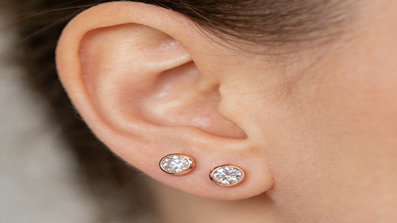 With their lightweight and tiny appearance, they offer an elegant look.