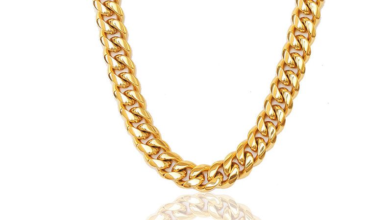 Choose a heavier Cuban link chain with a stronger clasp to ensure reliability.