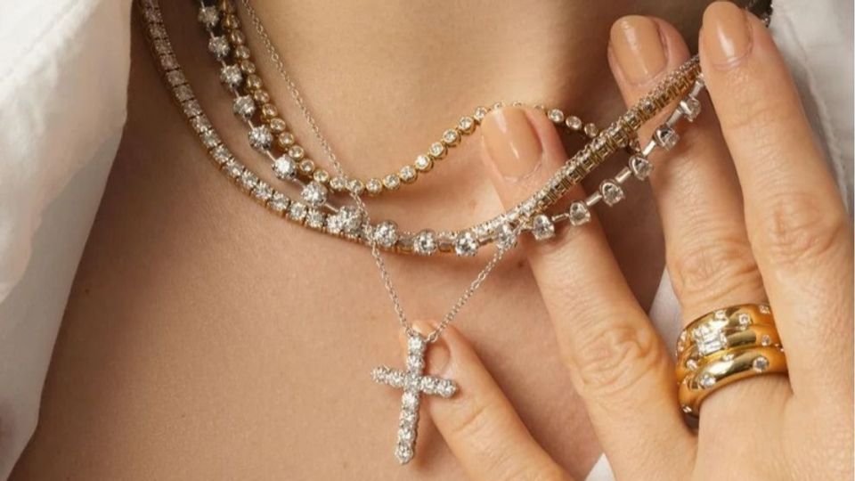 Best Hypoallergenic Jewelry Metals for Sensitive Skin (2026 Guide)