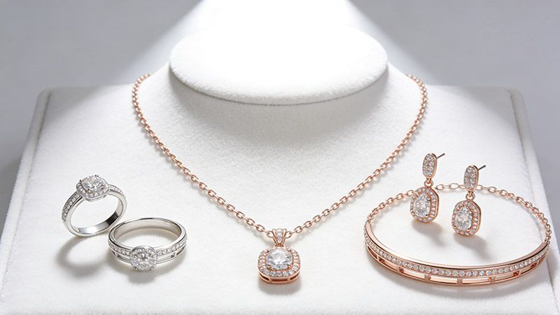 Introduction to Gold Jewelry