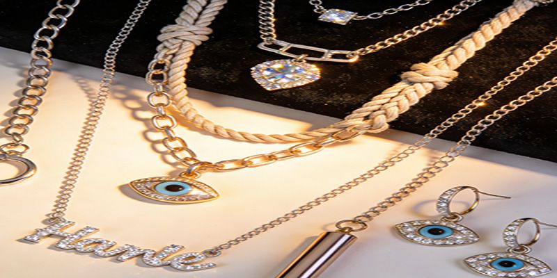 Replacing traditional charms with lab-grown diamonds.