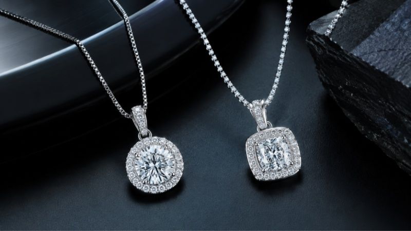 Custom diamond pendants can be encrusted in VS diamonds.