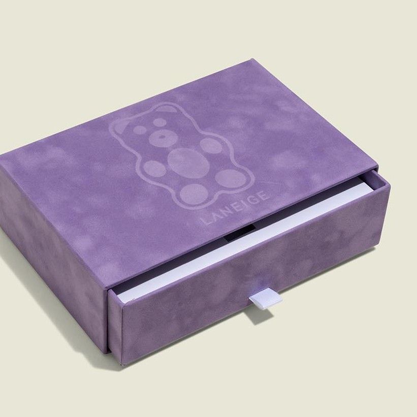 Custom hinge box 