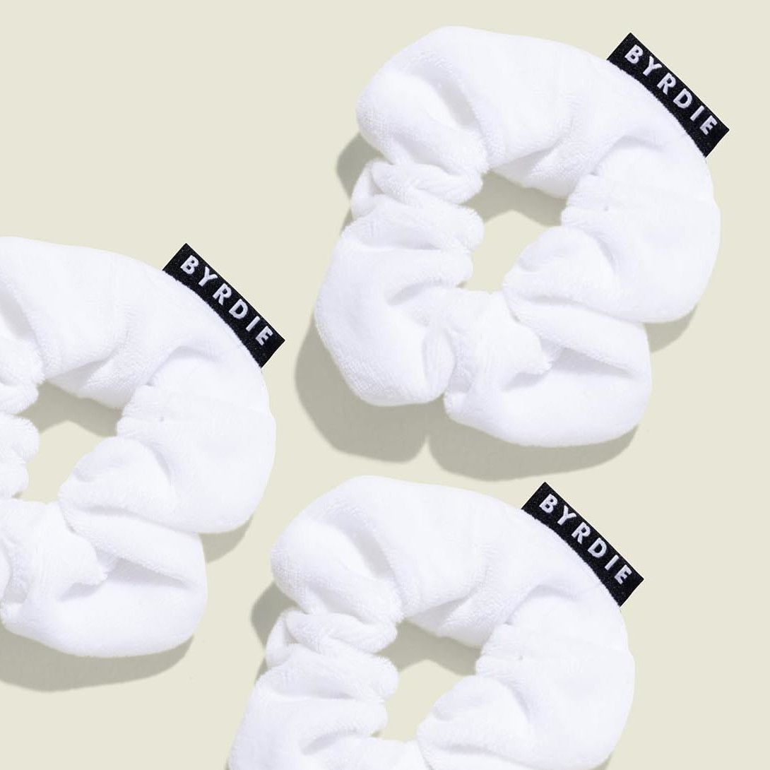 White scrunchies 