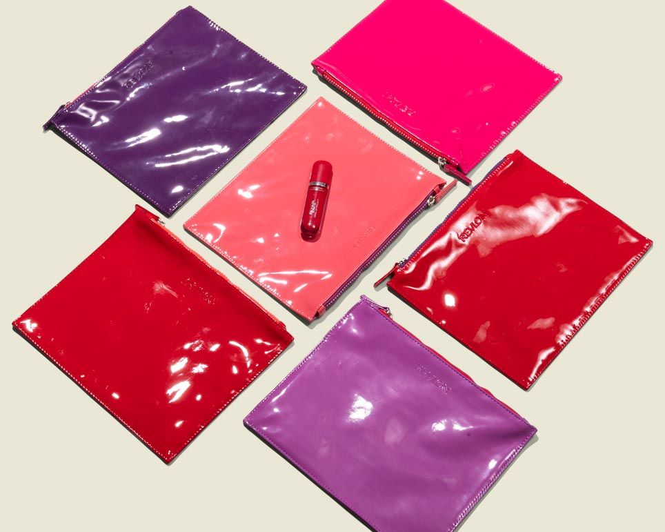 Set of flat zip pouches with lipstick 