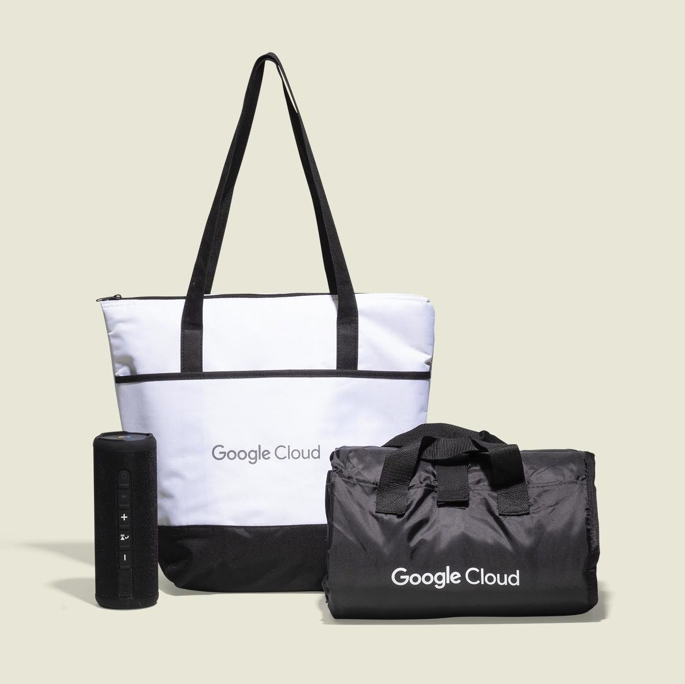 Tote and duffle bag with portable speaker 