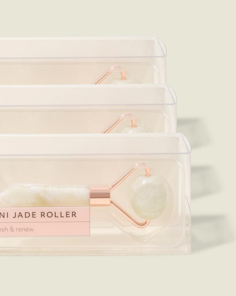 Custom packaging with jade rollers 