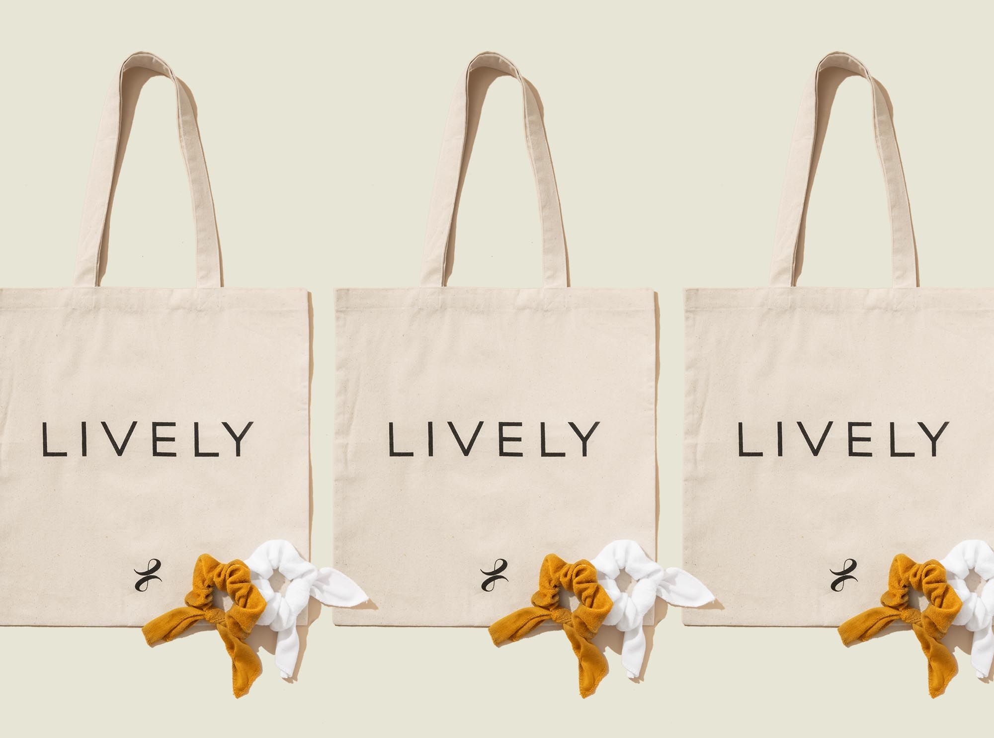 Tote bags with scrunchies 