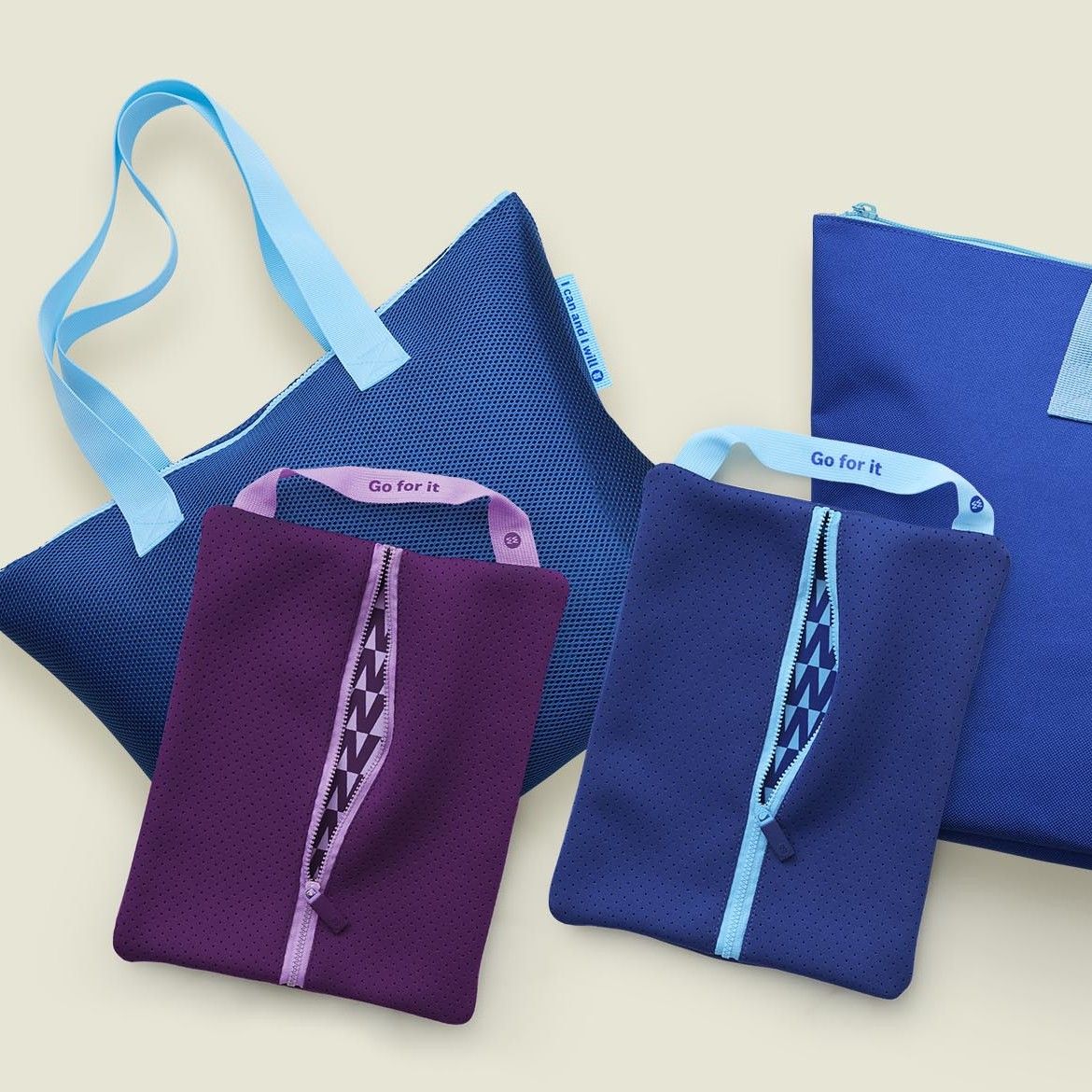 Tote bag with flat zip pouch 