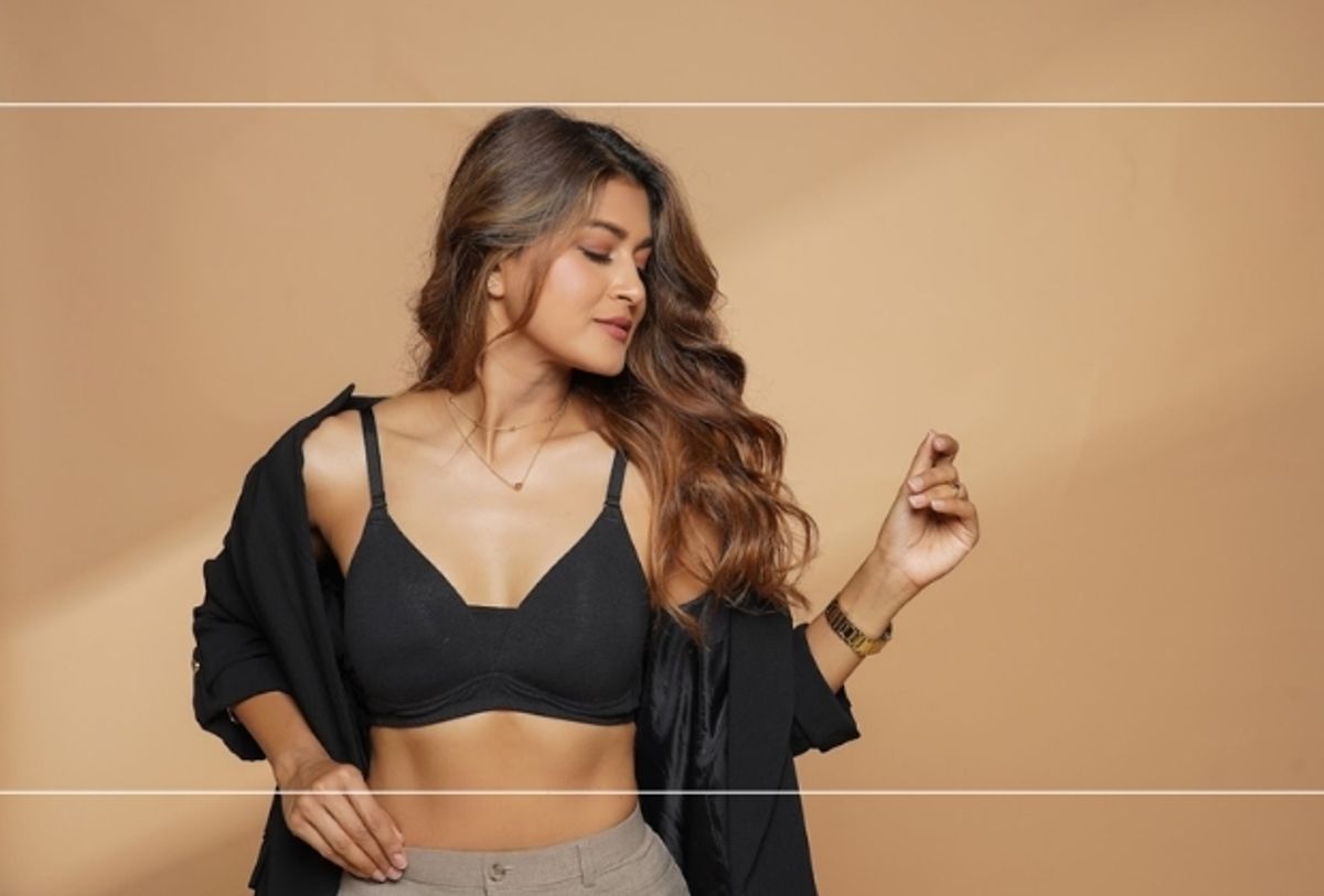 Smooth Innerwears premium ladies innerwear website displayed across desktop and mobile screens.