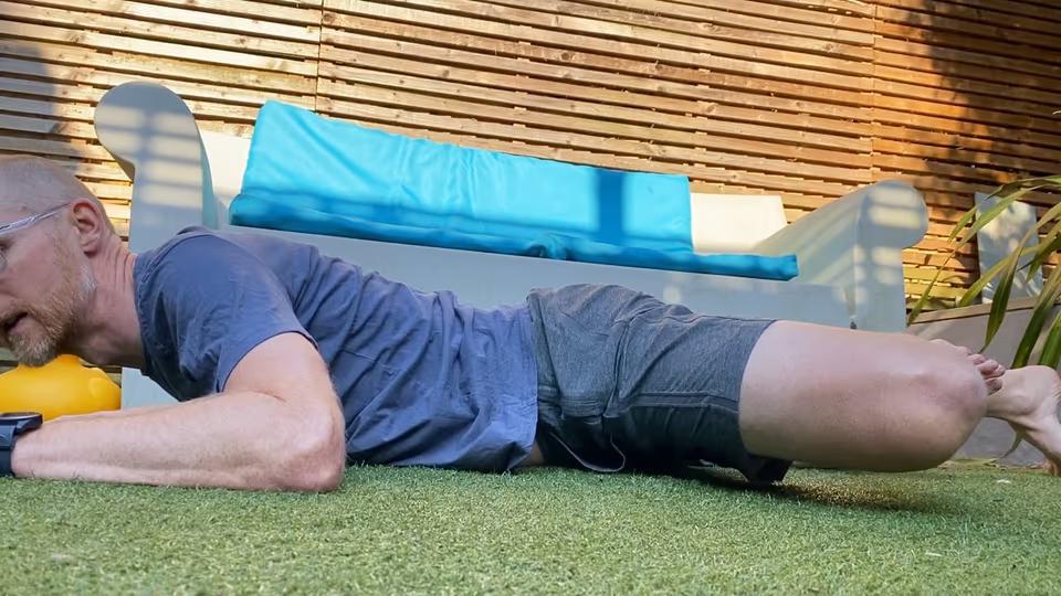 Hip Activation Routine (exercise video from Putney Chiropractic Centre)