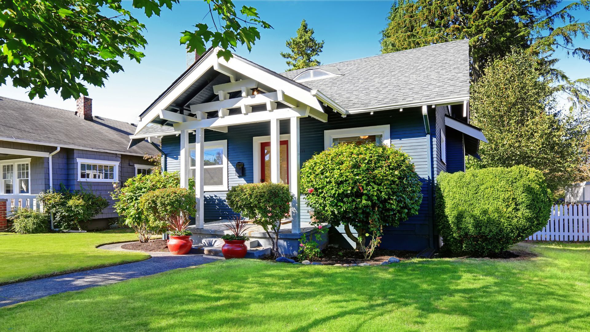 home exterior curb appeal before selling landscaping fresh paint increase home value