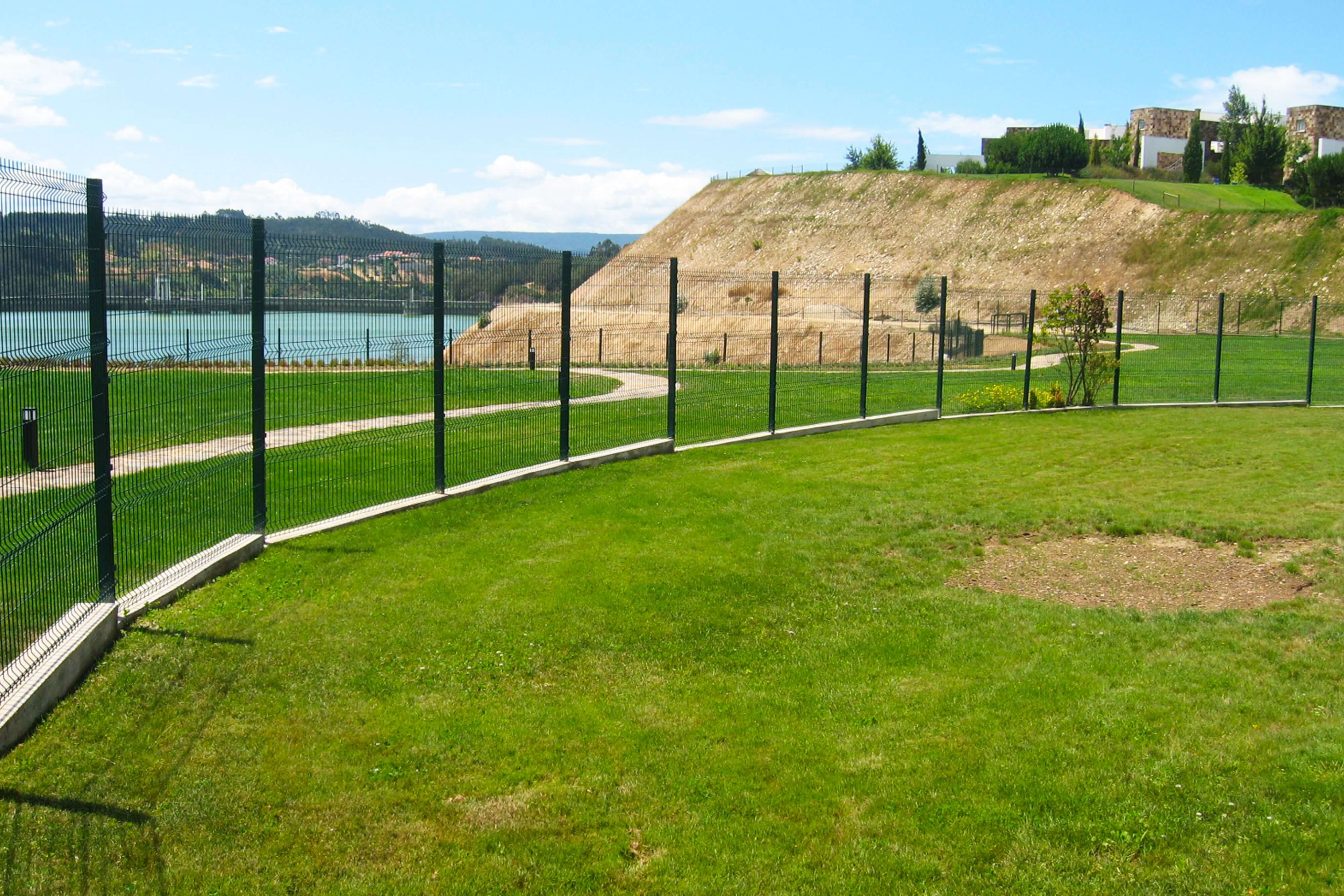 Perimeter & Security Fencing