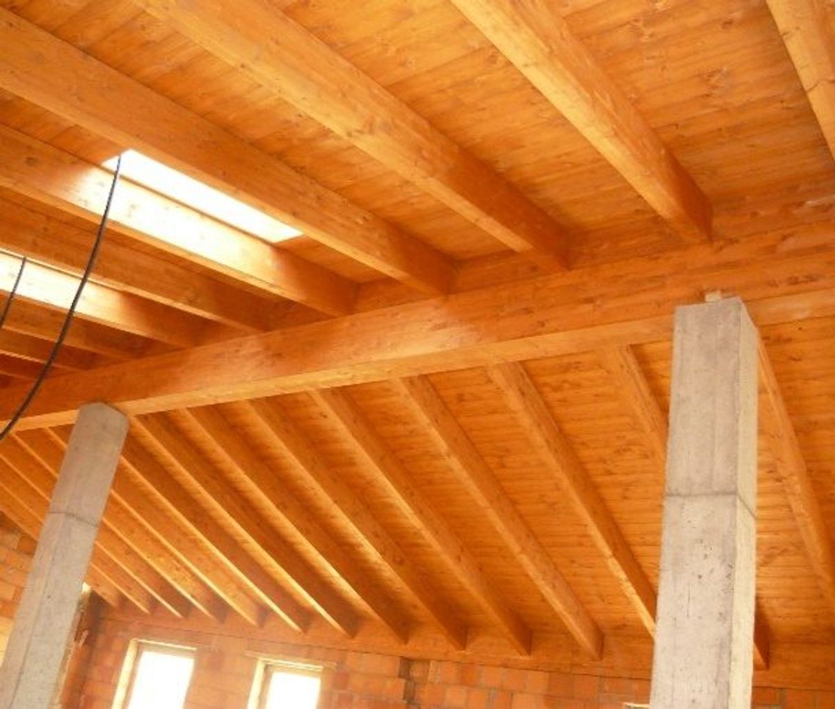 Palazzina residenziale — demolizione e rifacimento: Nuova copertura in legno