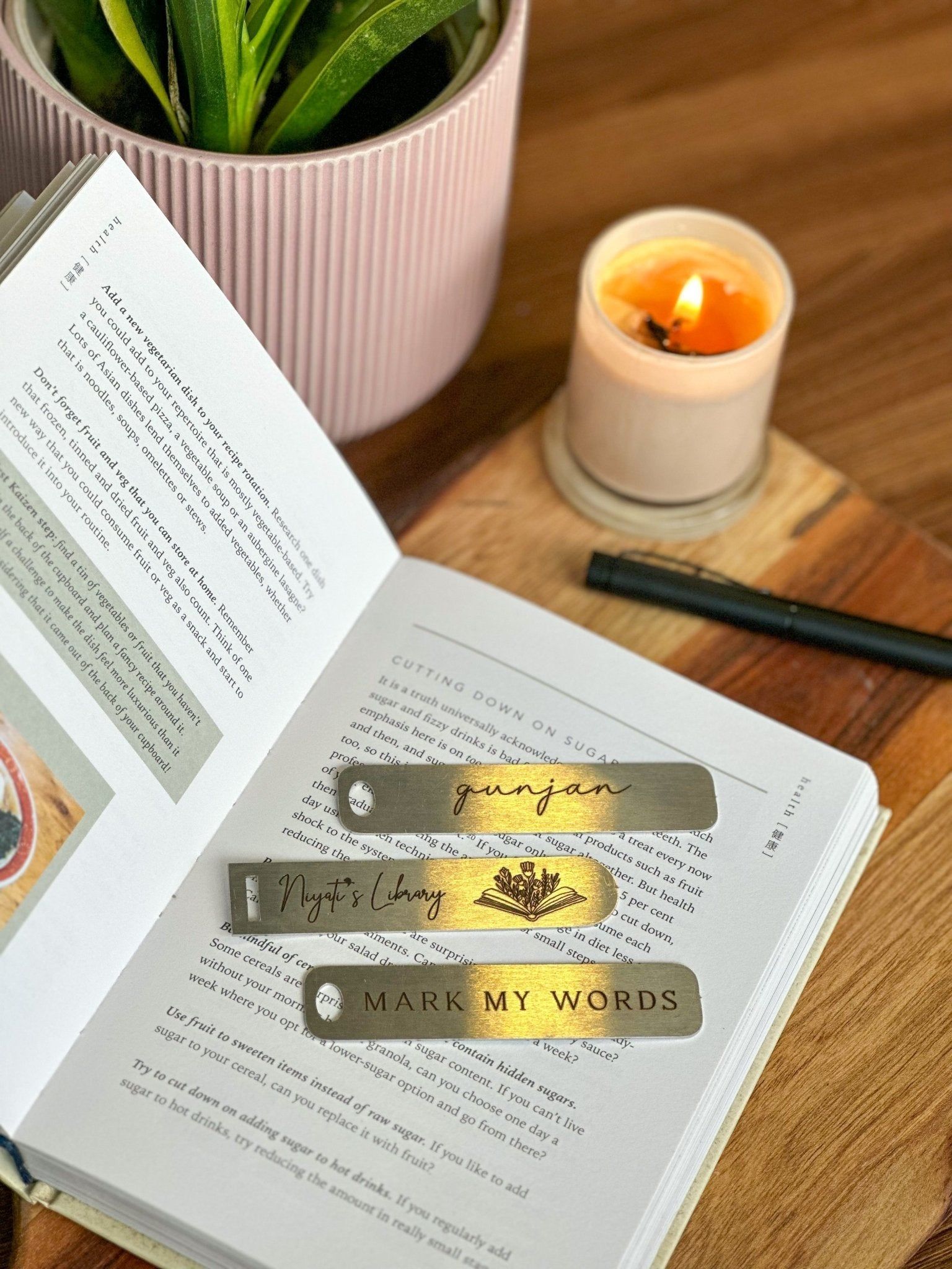 PERSONALIZED -METAL BOOKMARK - FREE-FLOW
