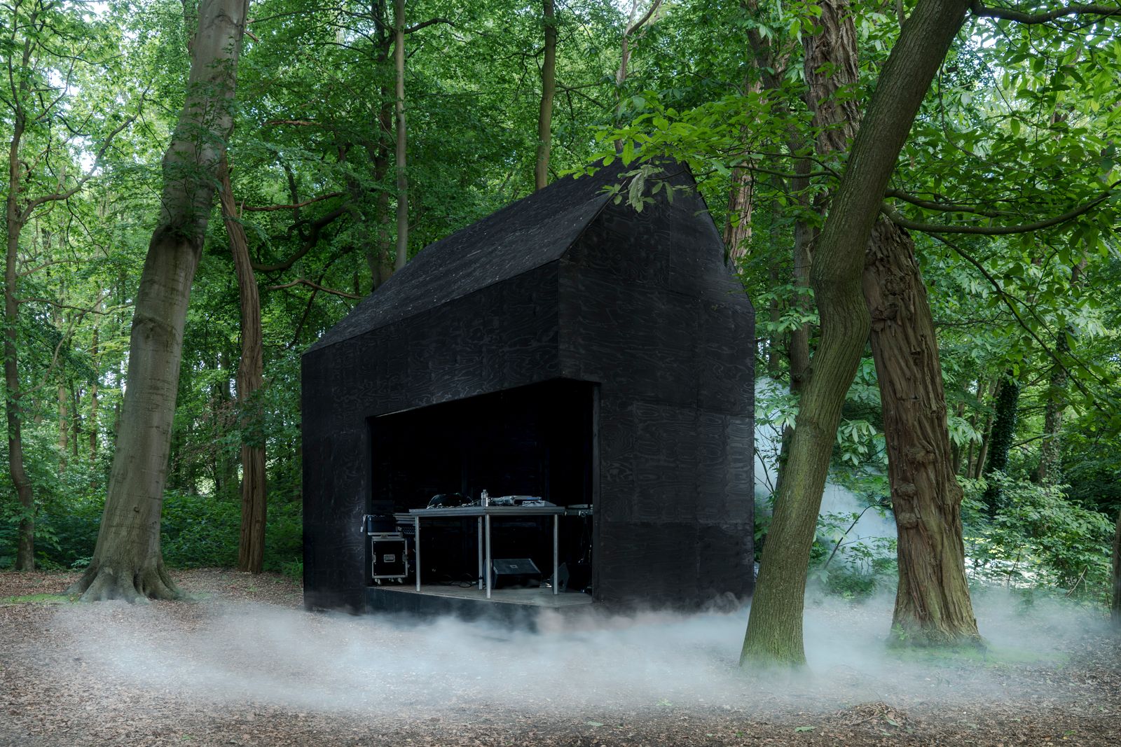 Klub Dramatik by Ampersand
