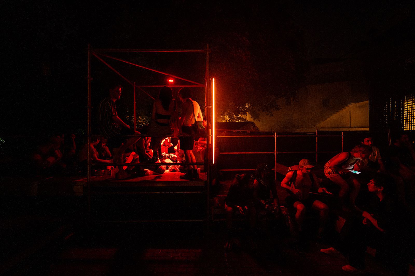 Between Image and Architecture