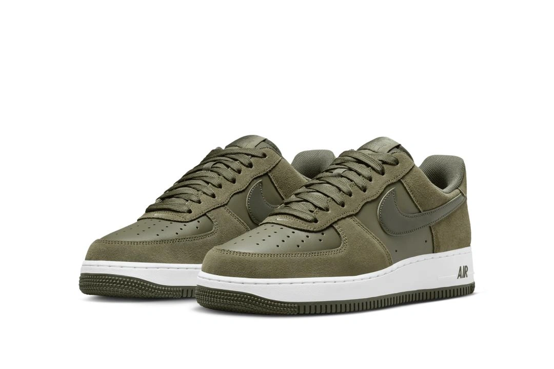 NIKE AIR FORCE 1