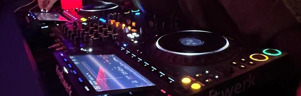 Walk-In DJ Workshop mit cosMiss & Jay V Flyy