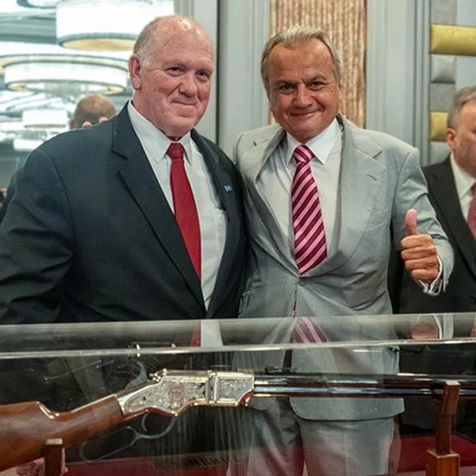 Henry Pledges $60,000 to Police and Border Charities at NPDF Dinner