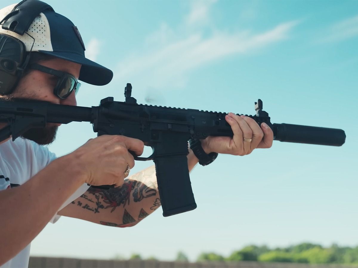 First Look: Smith & Wesson .300 BLK M&P15 AXE