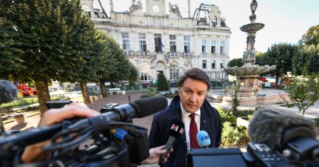 'Colossal Failure': Limoges Mayor Claims National Police Ran Out of Ammo Amid City Hall Arson Attack