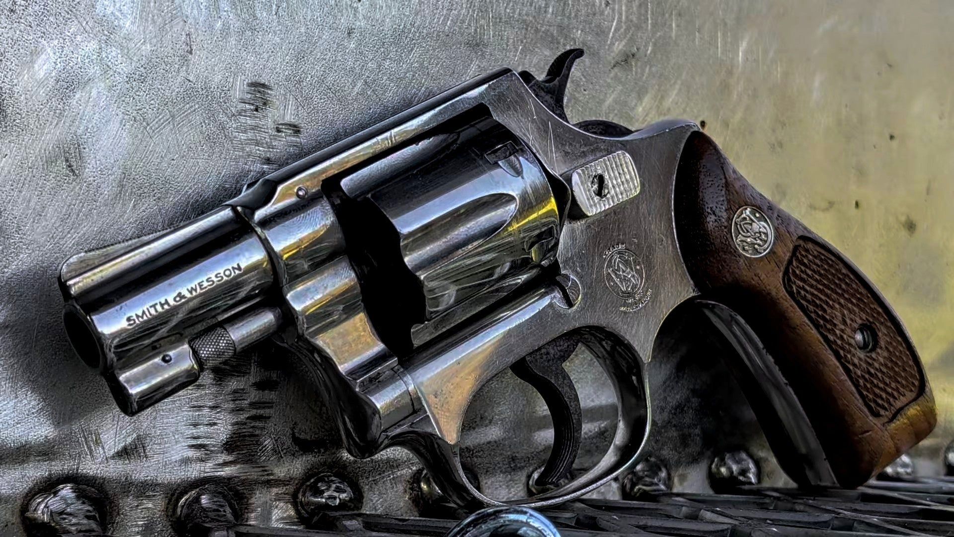 Six Shots of .32 S&W Long in a 17-Ounce Smith & Wesson