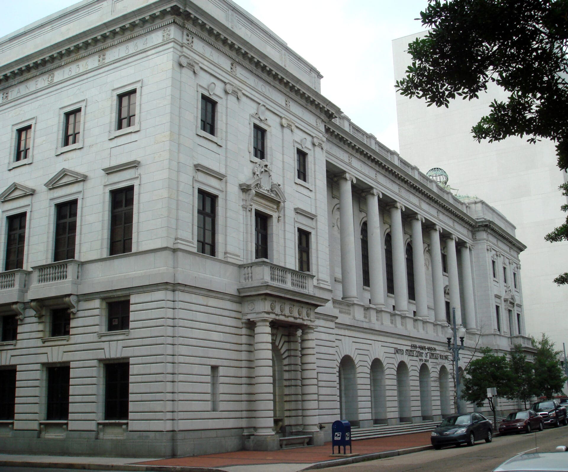 Breaking: 5th Circuit Rules That Interstate Handgun Purchase Ban Is Unconstitutional