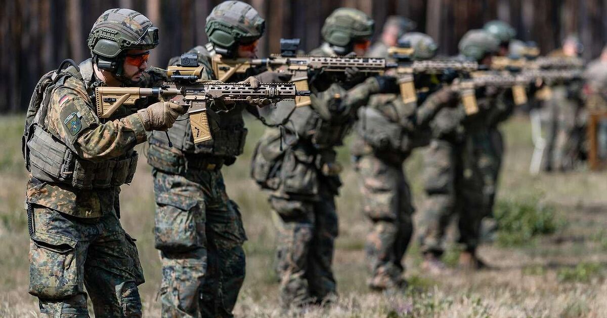 Germany's Army Trains First Unit on New G95 Service Rifle