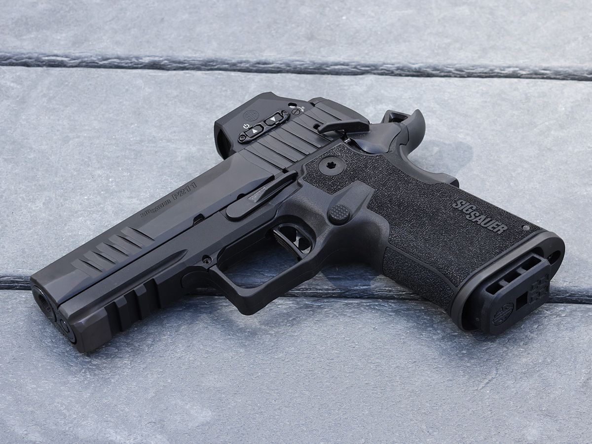 First Look: SIG P211 Full & Carry