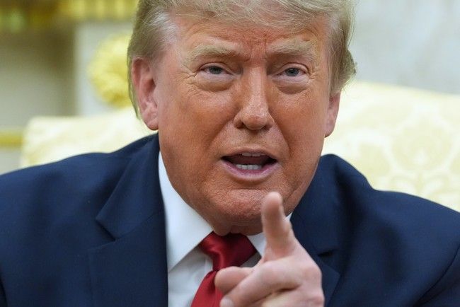 Trump Calls Armed Citizen Who Stopped Bend Shooting 'Great Hero'