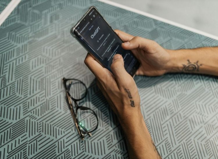 Typing into ChatGPT on a phone
