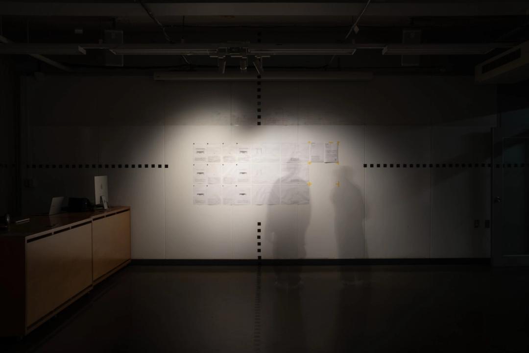 《Duplicate》 Yoshiyuki Fujiwara Digital lithograph, Paper, Masking tape，2025，photo：©️Yoshiyuki Fujiwara