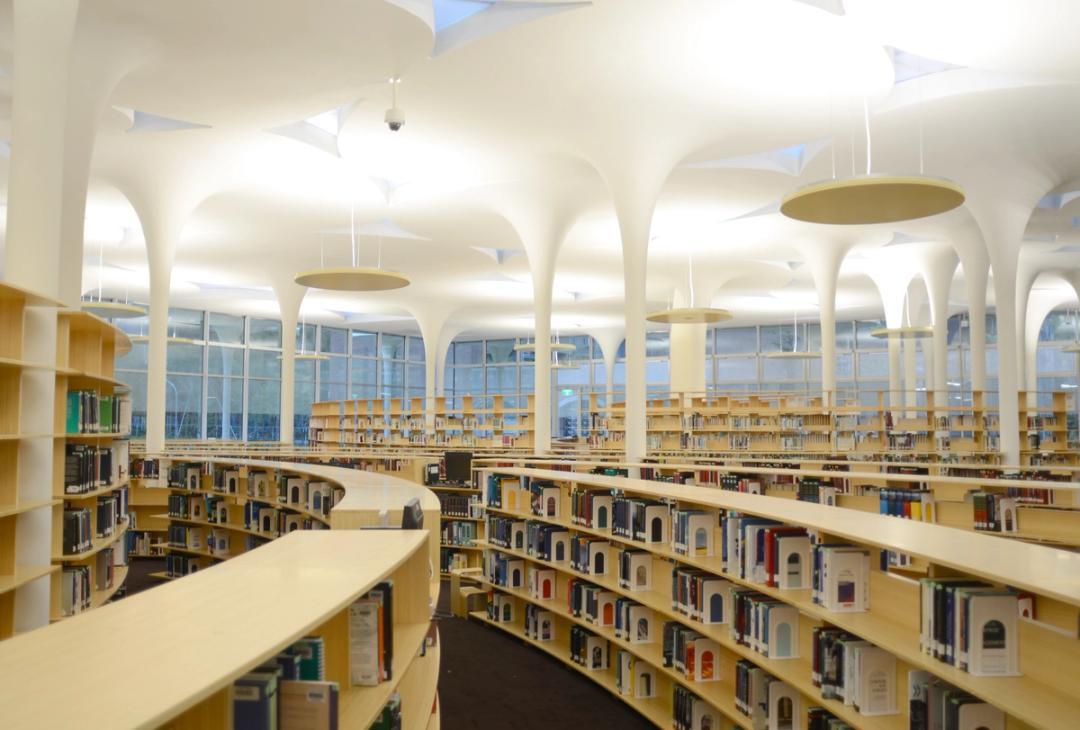 内観写真(図書館)