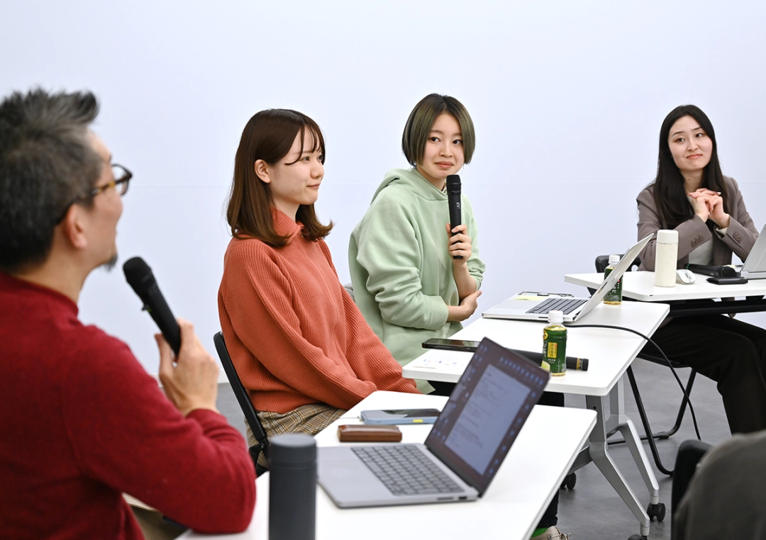 卒業生による '24キャリアデザイン特別講義を開催