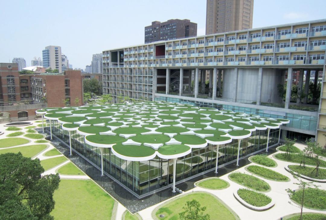 台湾大学社会科学部棟 | 伊東豊雄 | 2013年 | 俯瞰写真