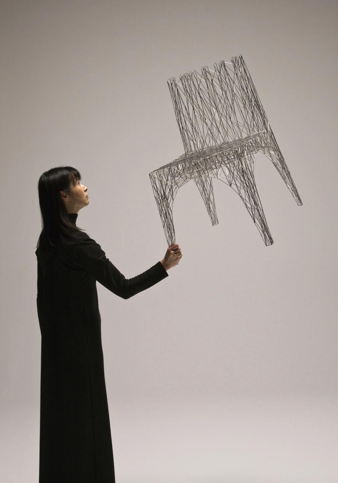 くものすのいす ❘ 撮影:淺川敏 ❘ 2009
