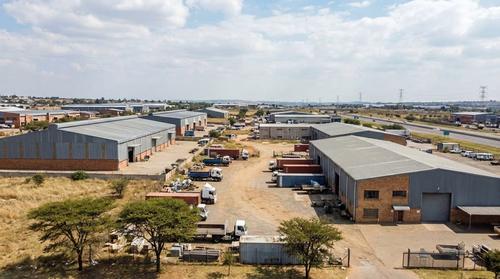 Warehouses and logistics hubs are high-risk pest environments. Our targeted pest control solutions prevent contamination, protect stock, and support ongoing compliance with industry standards.