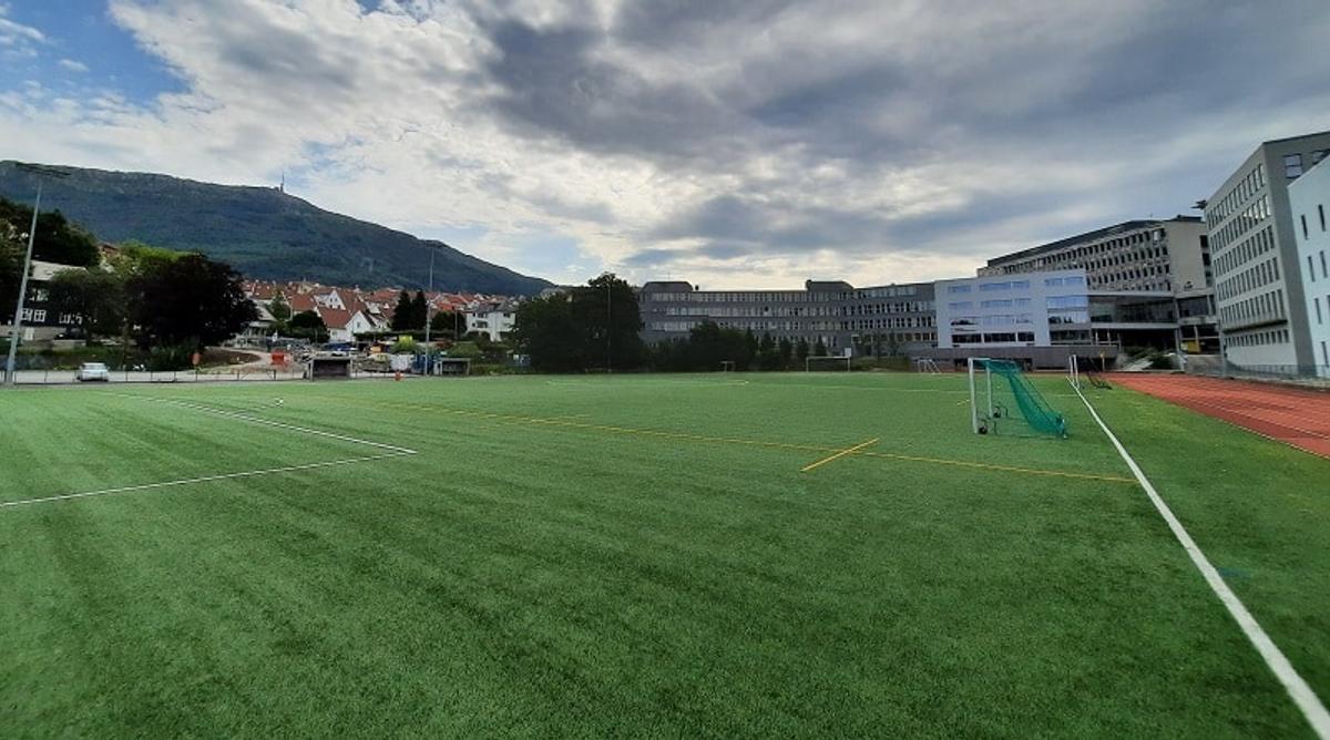 Herrefotball