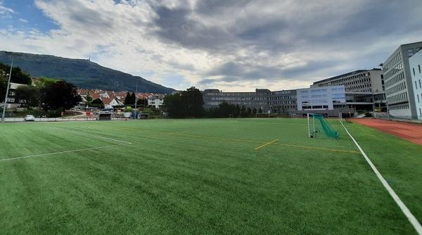 Herrefotball
