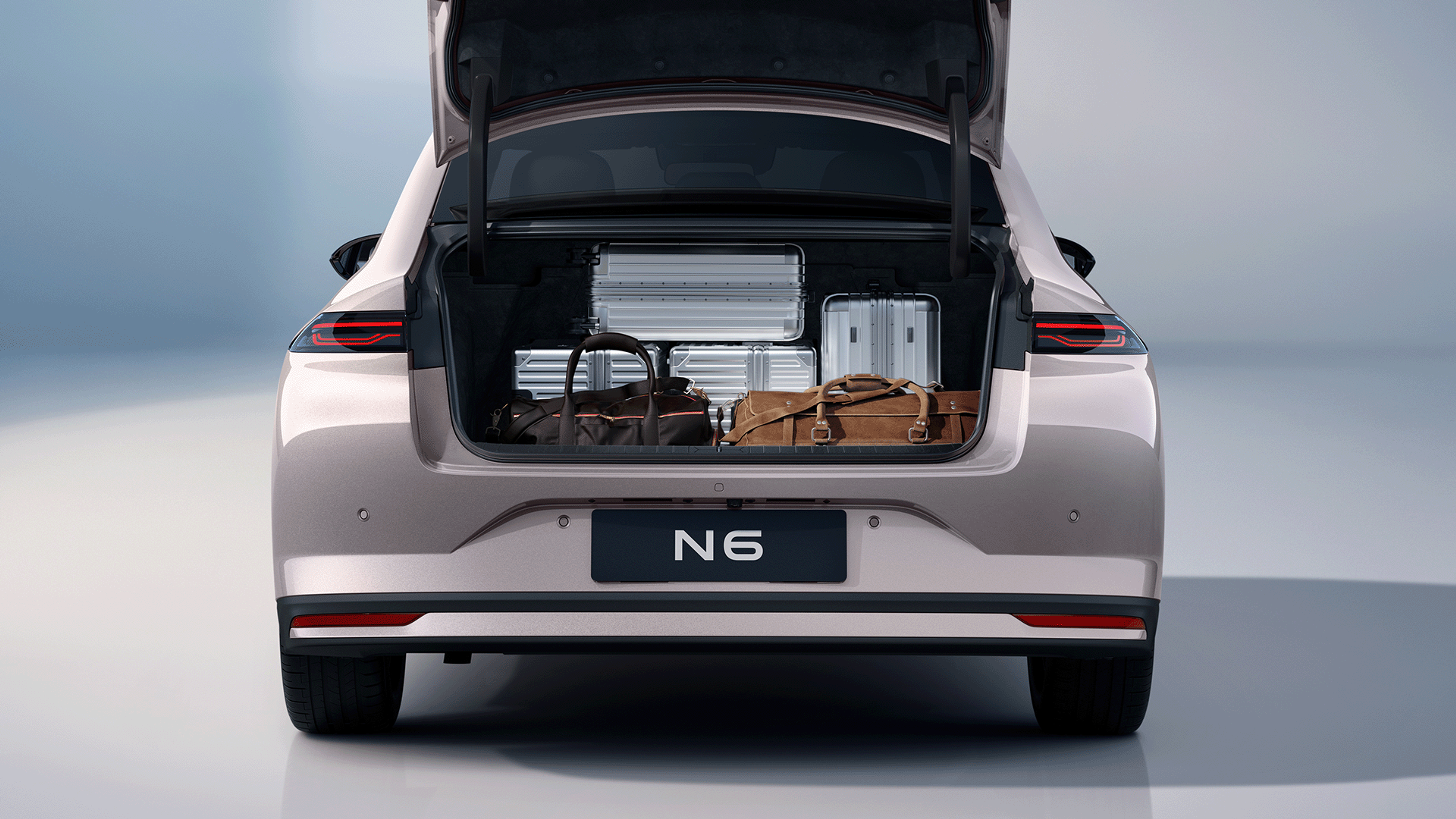 Nissan N6 gallery 12