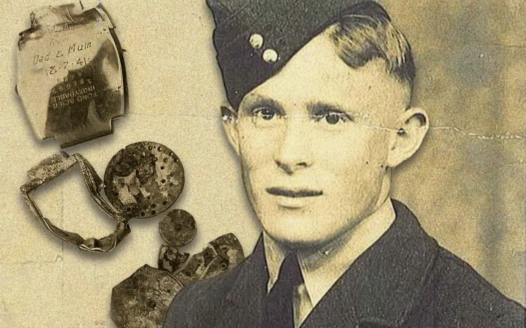 Photo of WW2 Pilot and his engraved watch