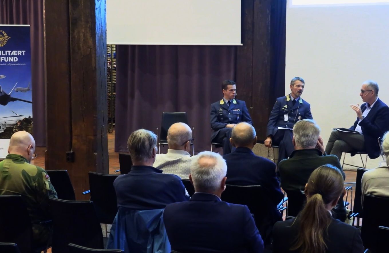 Panelsamtale om Forsvarets fremtid: investeringer, teknologi og kapasitet