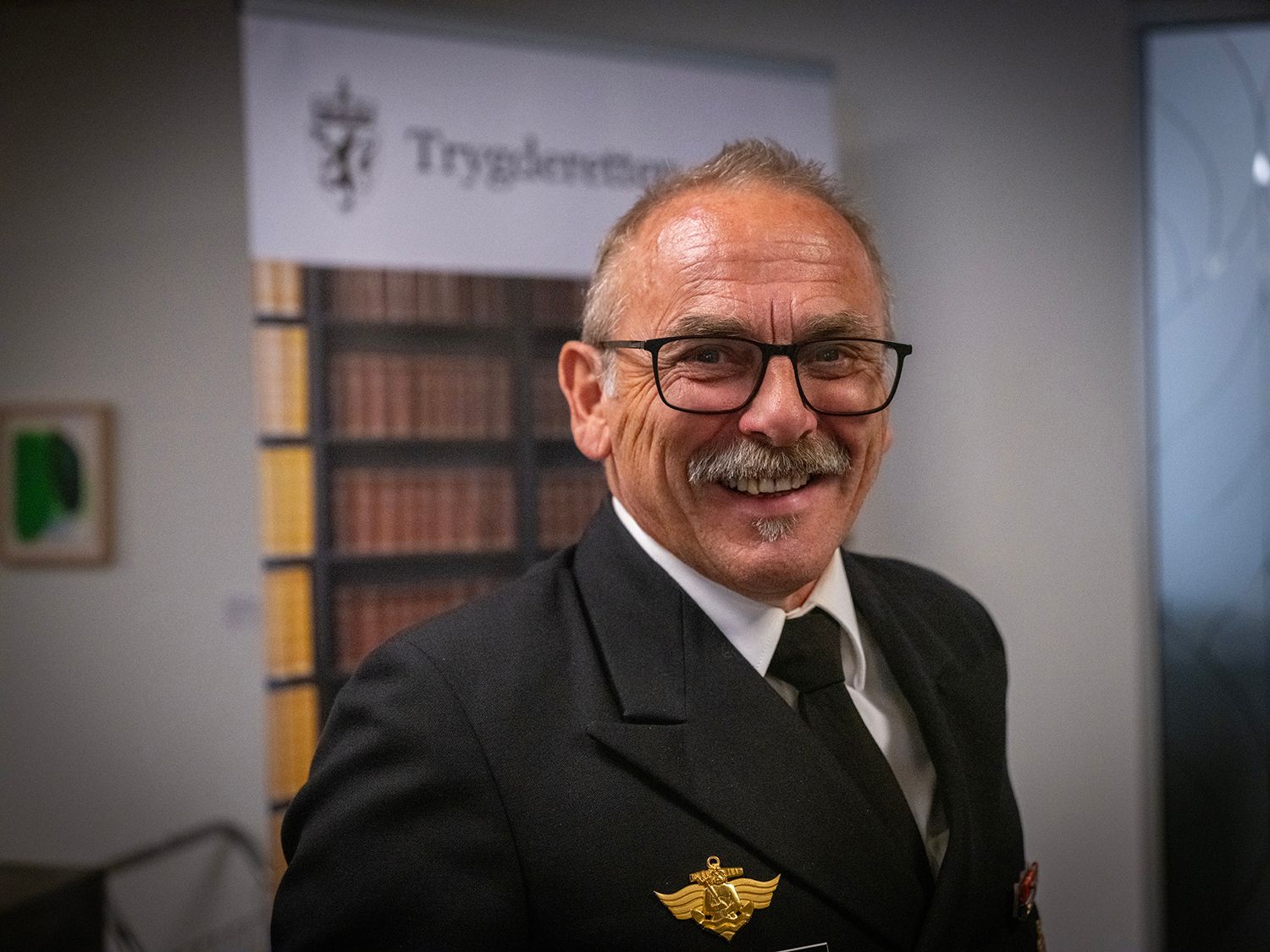 Charles Blålid fikk i dag en meget hyggelig telefon fra Statens Pensjonskasse. Foto: Torgrim Halvari