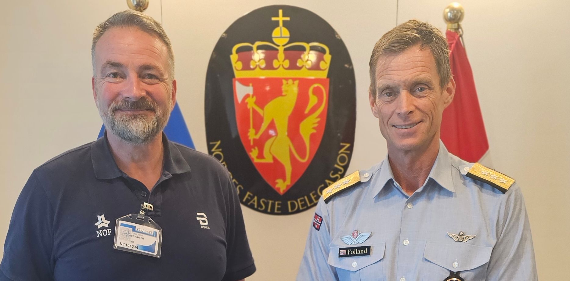Tillitsvalgt i NOF, Oddbjørn Erichsen og Generalløytnant Rolf Folland i Brussel.