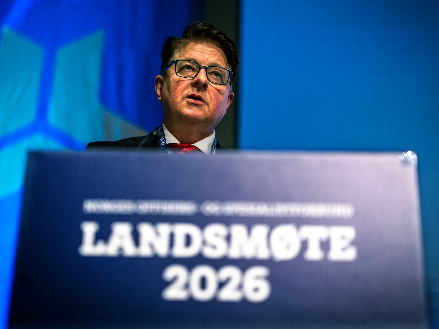 Hovedbilde for artikkelen: "Forbundslederens åpningstale - Usikkerheten er det eneste sikre holdepunkt. "