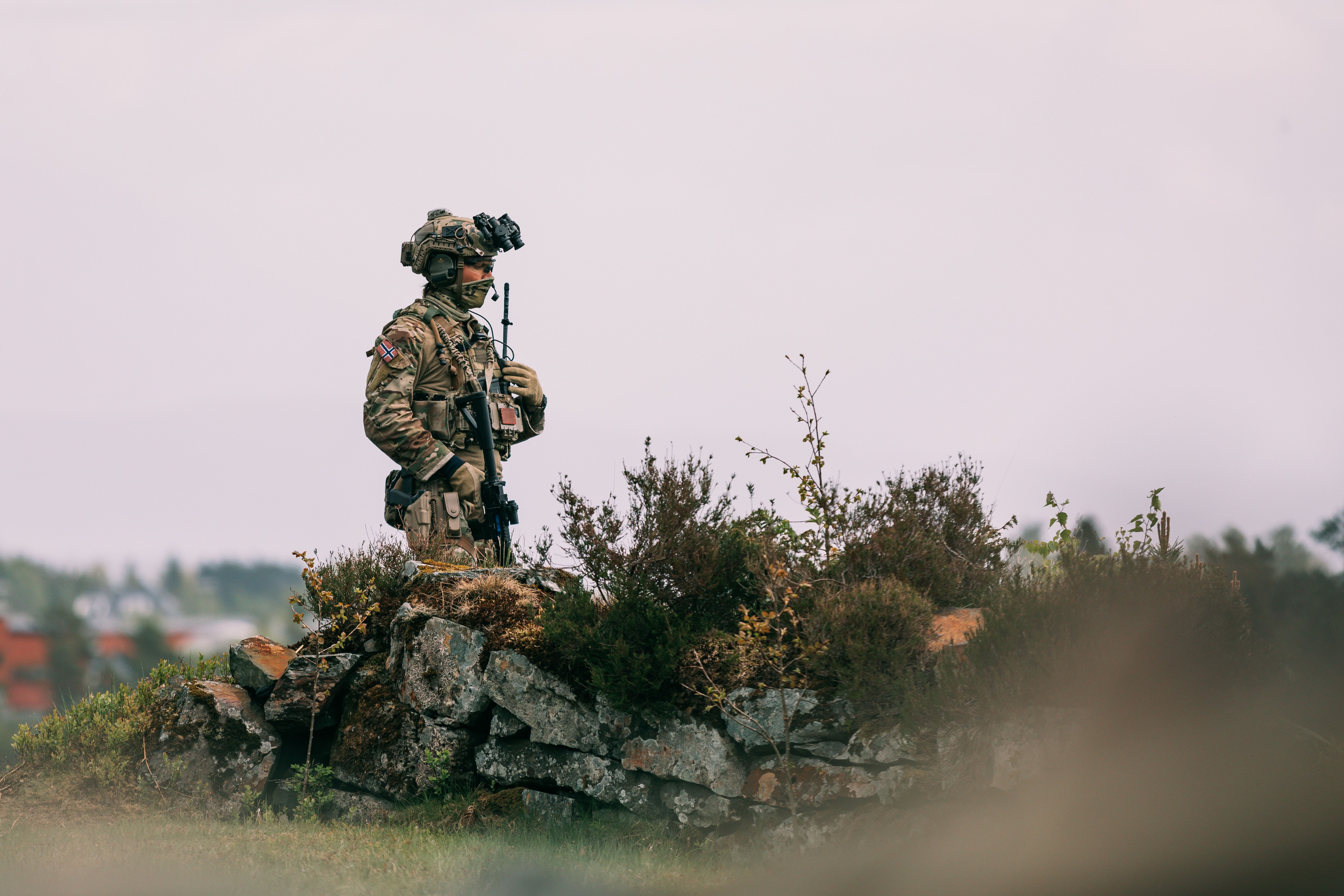 NOFs landsstyret ber om at 2500 militært ansatte tilsatte på T-35 kontrakt får kjøpt ut bonus slik at de kan fortsette i Forsvaret