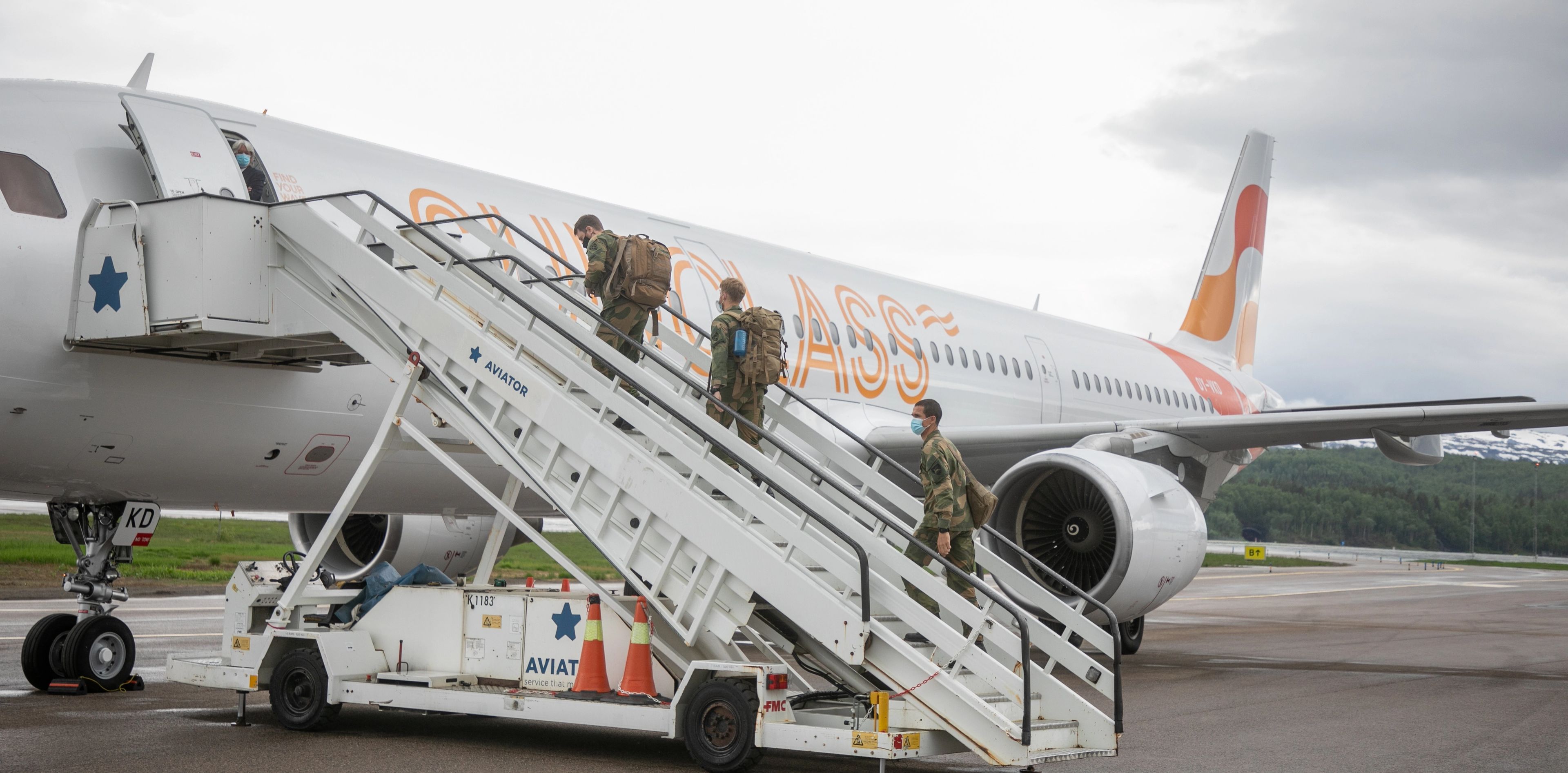 NOF Ung mener rimelig eller gratis flyreiser er en av de tingene som er viktig for å beholde å rekruttere ungt personell. Foto: Fabian Helmersen/Forsvaret