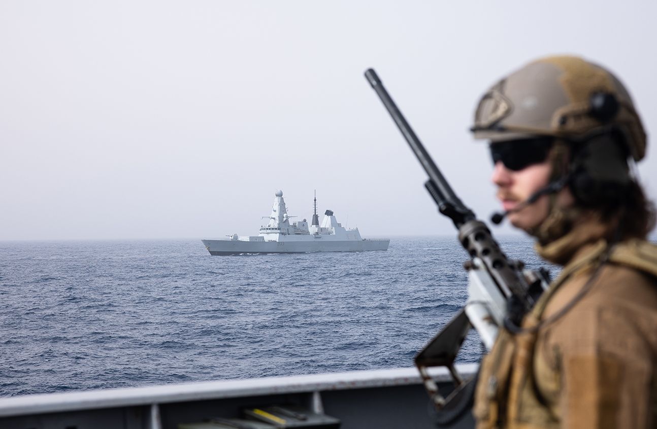 KNM Roald Amundsen er for tiden en del av UK Carrier Strike Group 25 sin deployering til Indo-Stillehavet. Foto: Helene Synes/Forsvaret