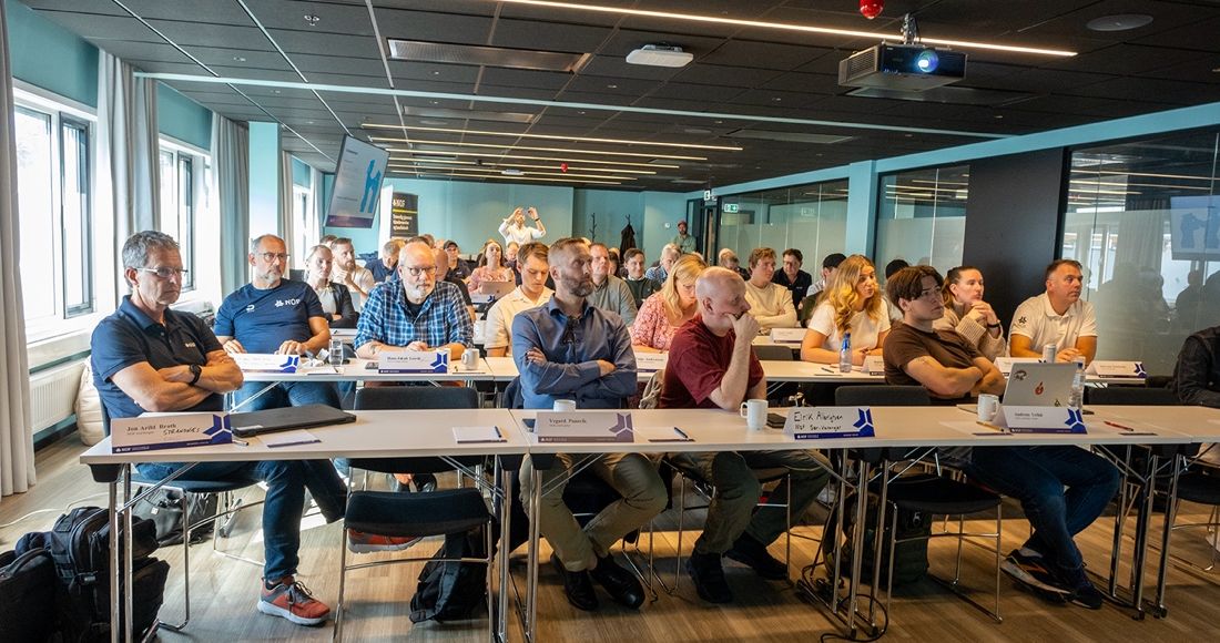 Bilde av konferansedeltakere